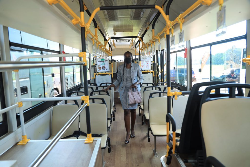 interieur-bus-kiira-motors